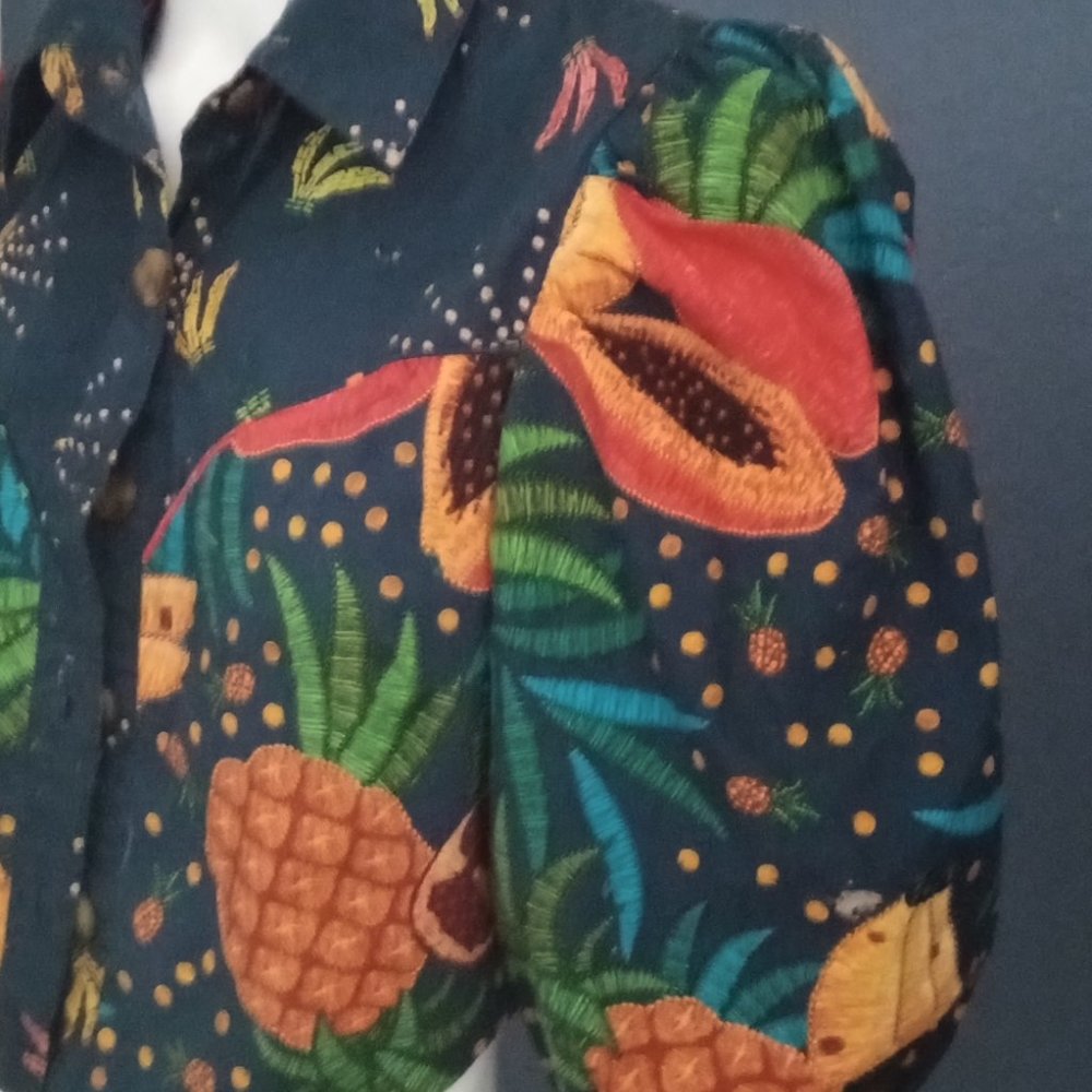 Farm rio crop top. Excellent - Picture 3 of 4